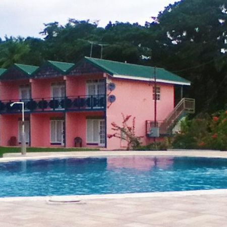 Canoe Bay Beach Resort Lowlands Exterior photo