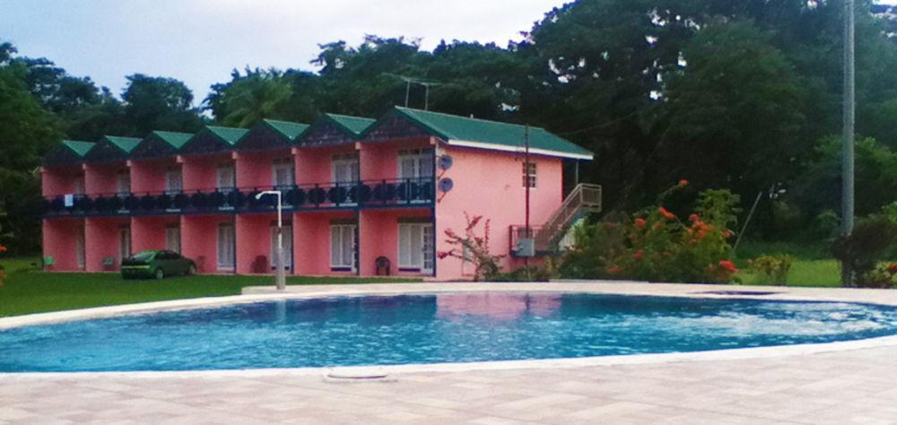 Canoe Bay Beach Resort Lowlands Exterior photo
