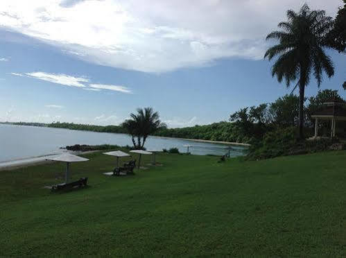 Canoe Bay Beach Resort Lowlands Exterior photo
